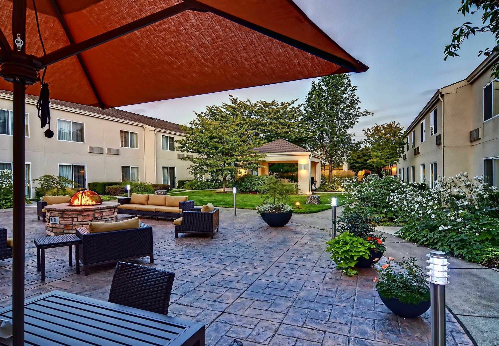 Courtyard By Marriott Eugene Springfield