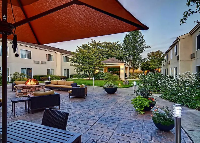 Courtyard By Marriott Eugene Springfield