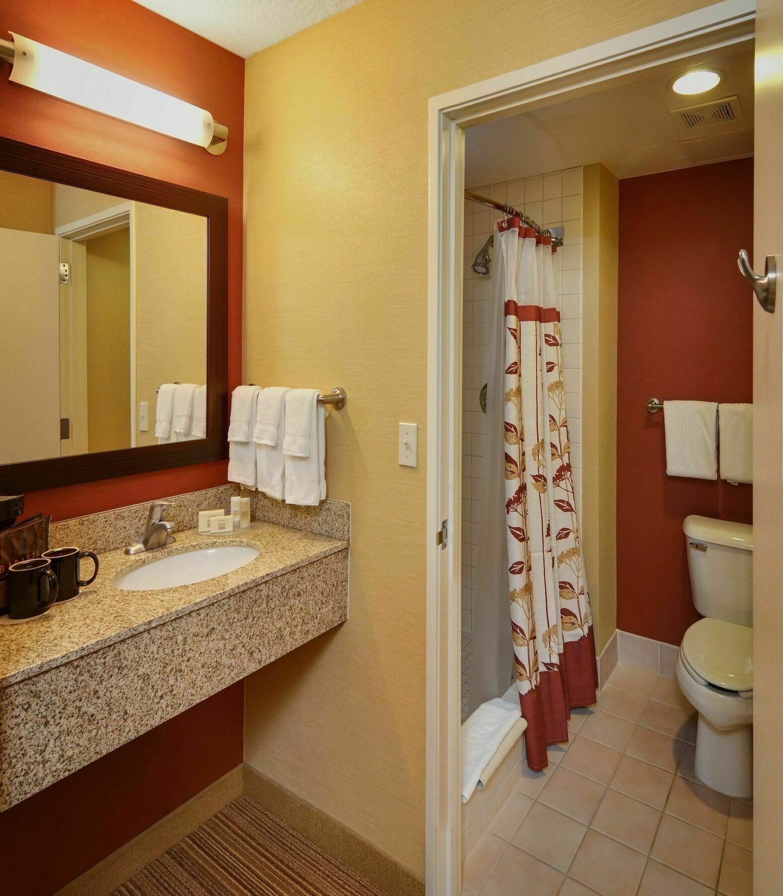 Courtyard By Marriott Eugene Hotel 3*