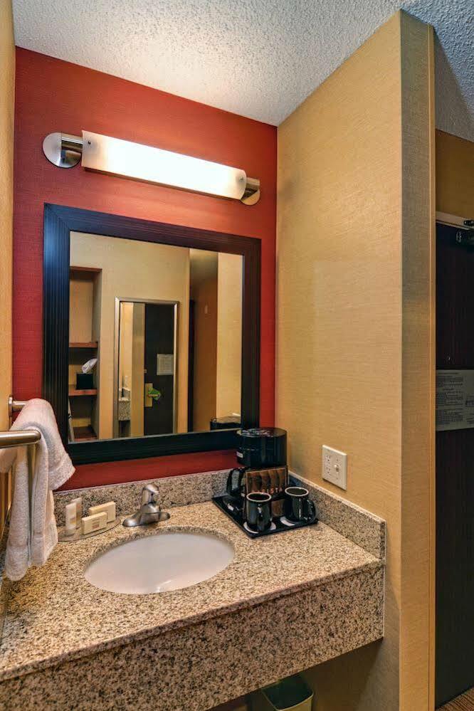 Courtyard By Marriott Eugene